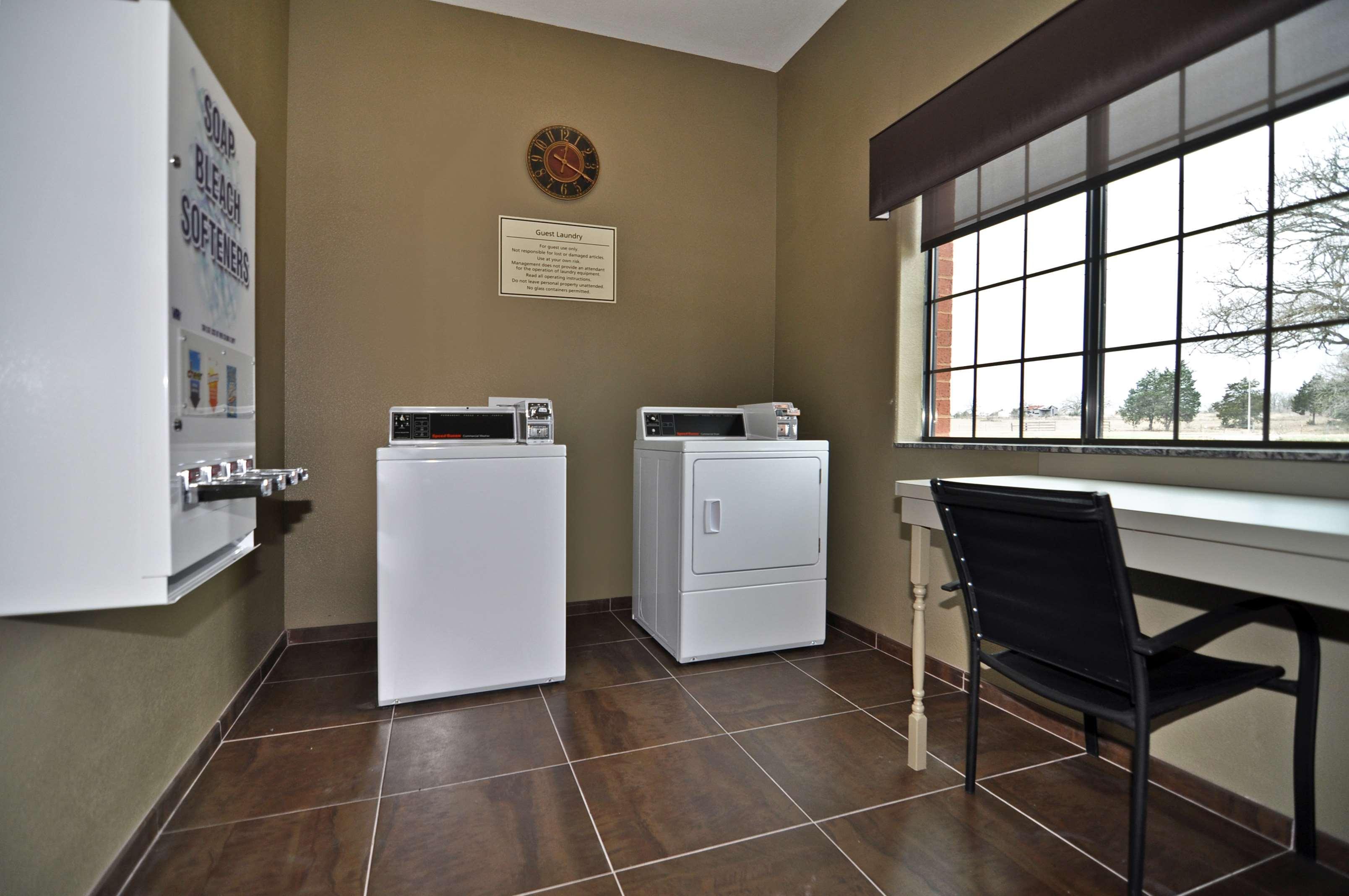 Best Western Giddings Inn & Suites Facilidades foto